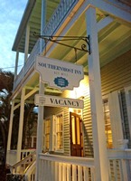 Hop_232-Southernmost_Inn.pdf